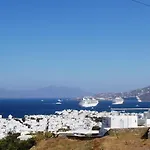 Morfoula's Mykonos Town