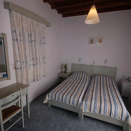 Morfoula's 3* Mykonos Town