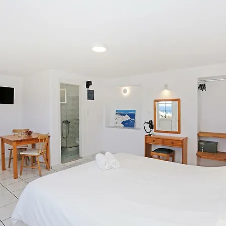 モーフォウラズ スタジオズ 3*