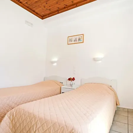 モーフォウラズ スタジオズ Mykonos Town