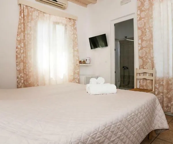 毛弗拉一室公寓酒店 3* Mykonos Town