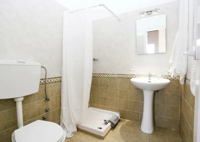 毛弗拉一室公寓酒店 Mykonos Town