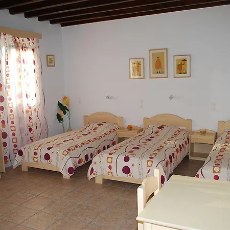 Morfoula's 3*