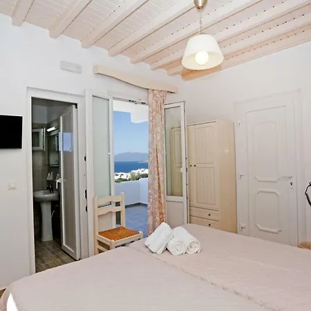 Morfoula's Aparthotel 3*